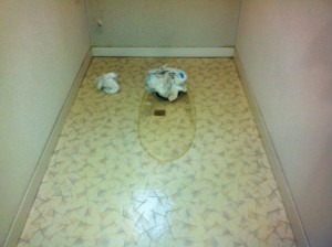 名古屋市緑区 トイレ取替工事 撤去後