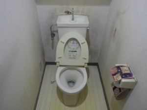 刈谷市　トイレ取替工事　施工前