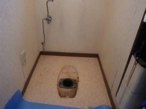 洋式トイレ取替工事（名古屋市瑞穂区）撤去後