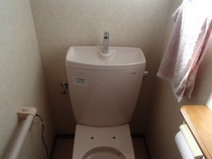 TOTOトイレ取替工事（名古屋市守山区）タンク装着